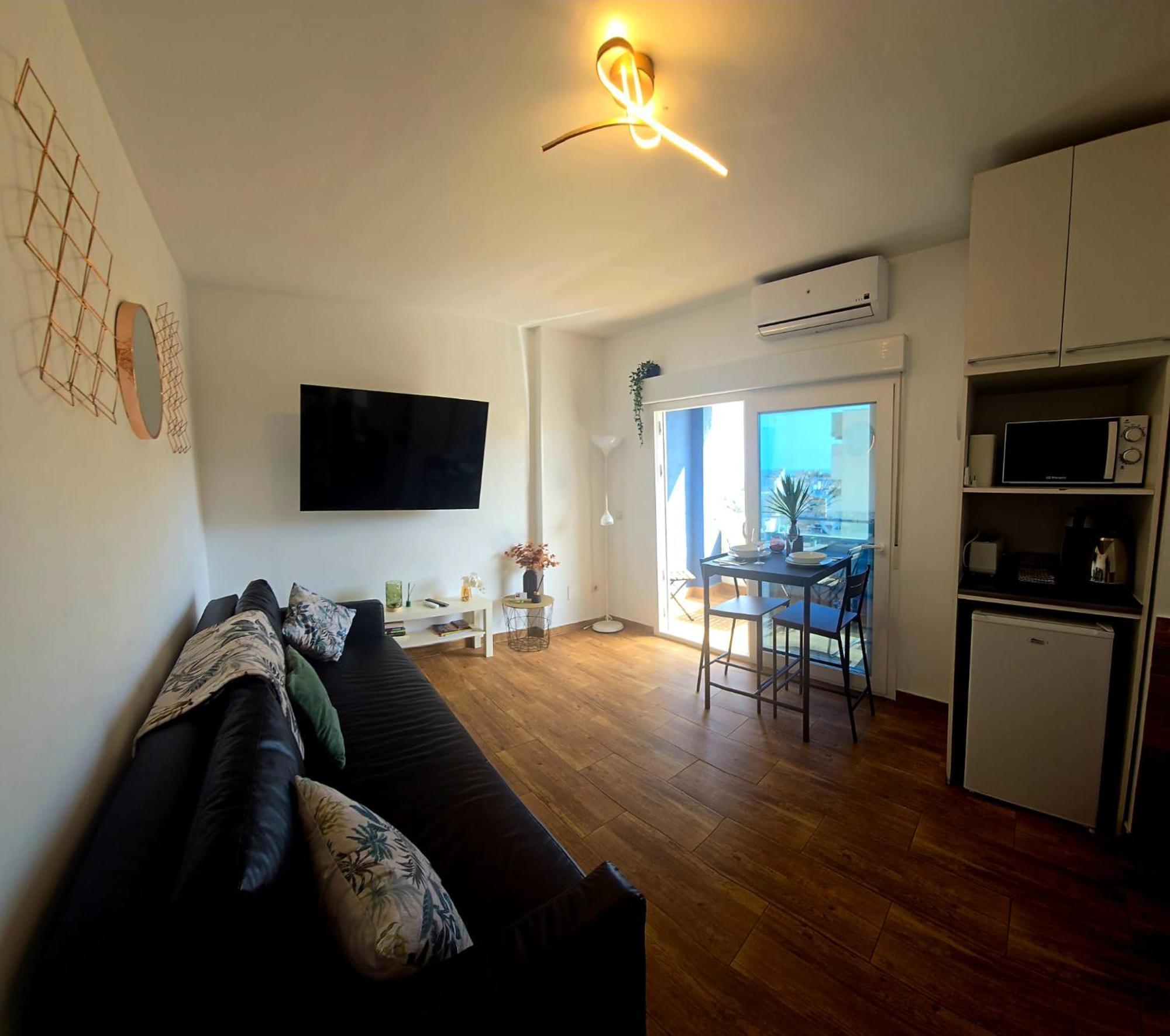 טורמולינוס Bellevue Sea View Apartment By Namaste Elite מראה חיצוני תמונה